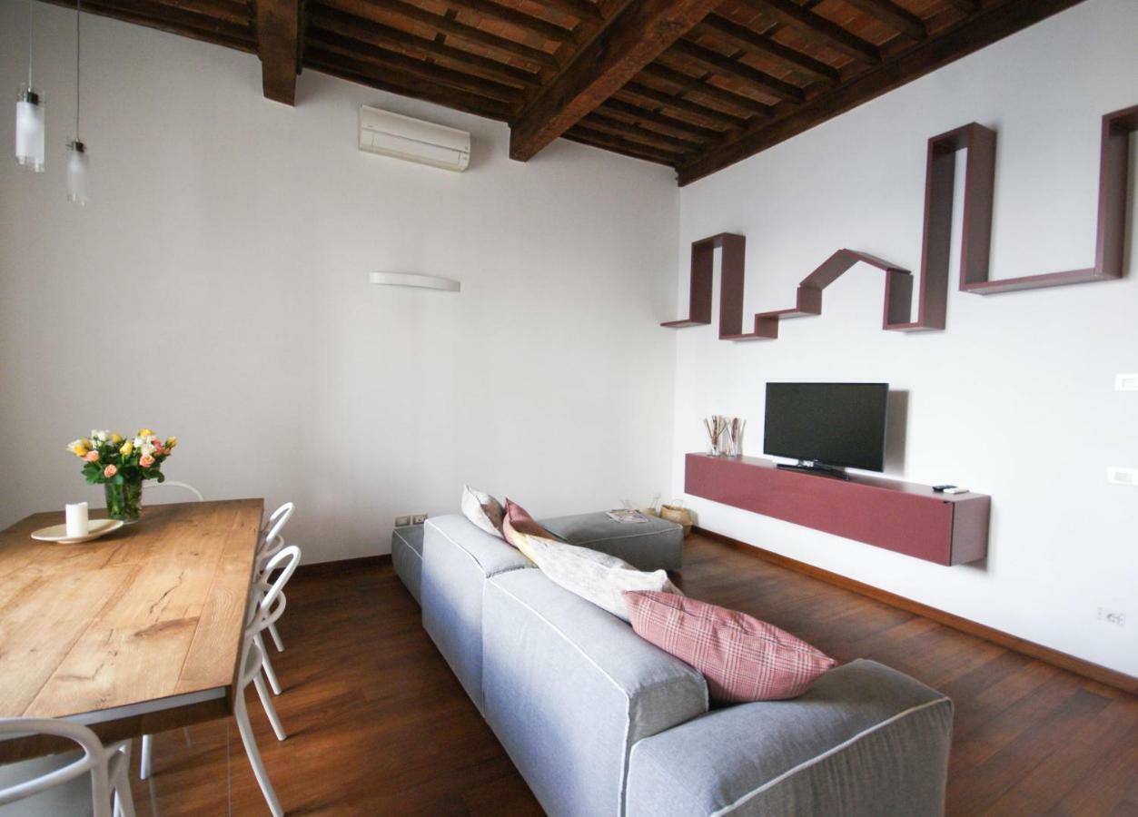 Tabacchi Luxury Apartment In Lucca Historical Center Near Toll Parking Exterior photo